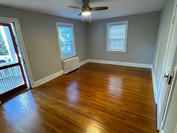 4th image of 3408 Hanover Ave #1