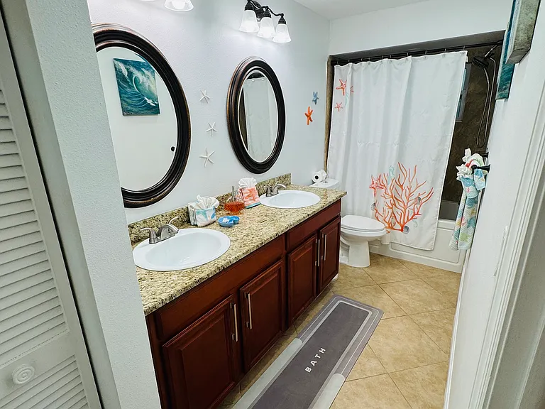 8200 Winthrop Dr #8120 — Photo 31