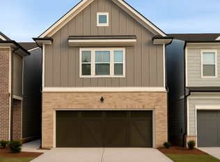 5348 Briggs St, Flowery Branch, GA 30542