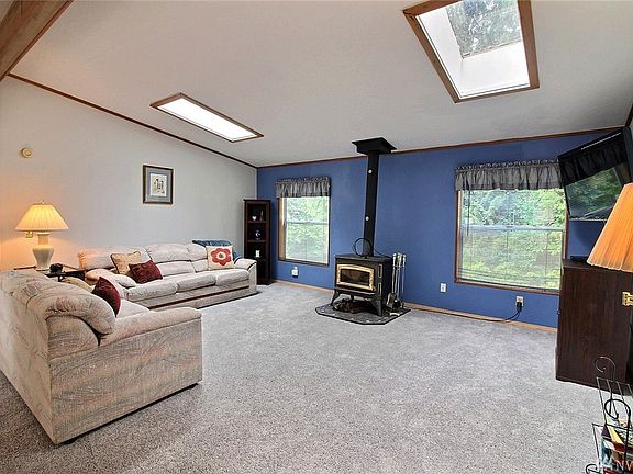 5th image of 5514 Peninsula Dr SE