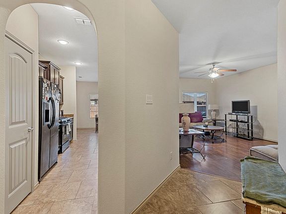 5th image of 1805 Potrillo Ln