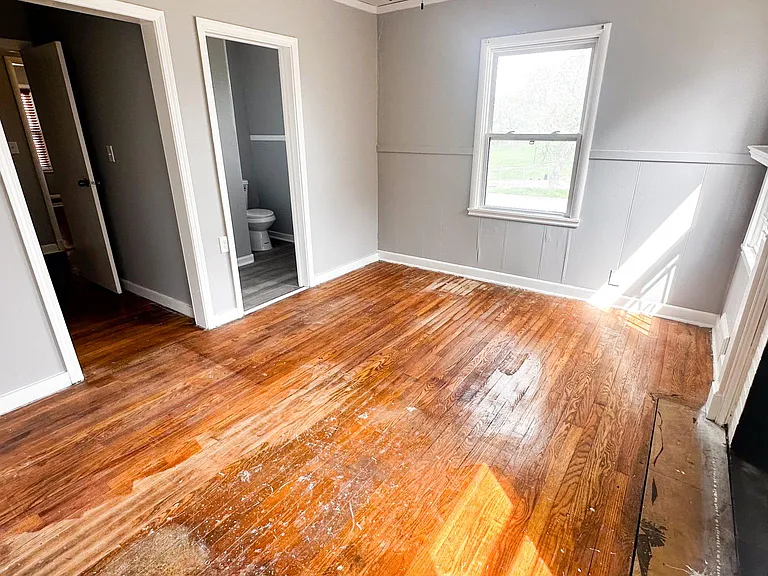 5142 Brooklyn Ave — Photo 16