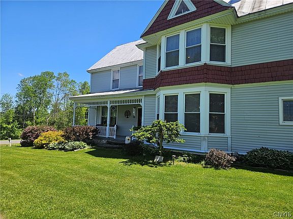 2nd image of 10094 Powell Rd