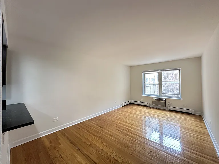 6830 N Sheridan Rd #574 — Photo 11