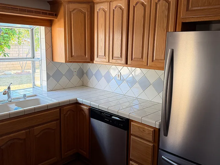 3028 E Vermillion St — Photo 10