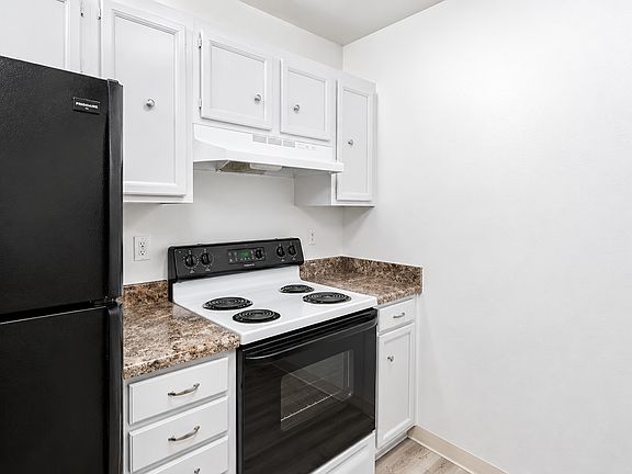 2nd image of 2030 Farmer Pl APT 4