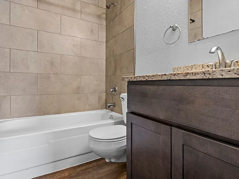 5825 Southwest LLC — Photo 7