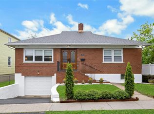 93 Crotona Ave, Harrison, NY 10528