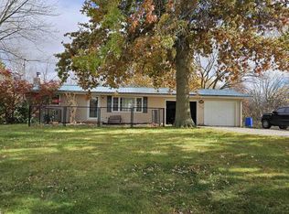 802 Spring St, Hedrick, IA 52563