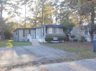 32 Spinnaker Ln, Murrells Inlet, SC 29576