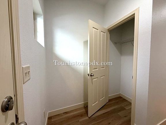 3rd image of 16316 SE Scoria Ln