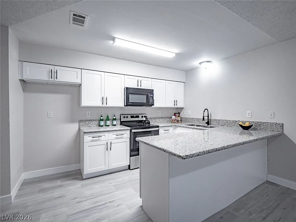 2 bed, 2.0 bath, 1022 sqft, $1,195 — Photo 2