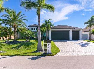 3923 SW 17th Pl, Cape Coral, FL 33914