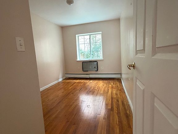 3rd image of 55 W 192nd St APT 2