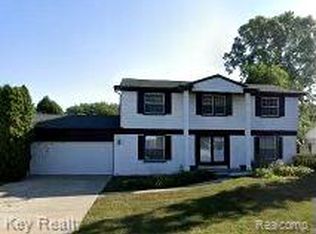 25844 Arrowhead St, Southfield, MI