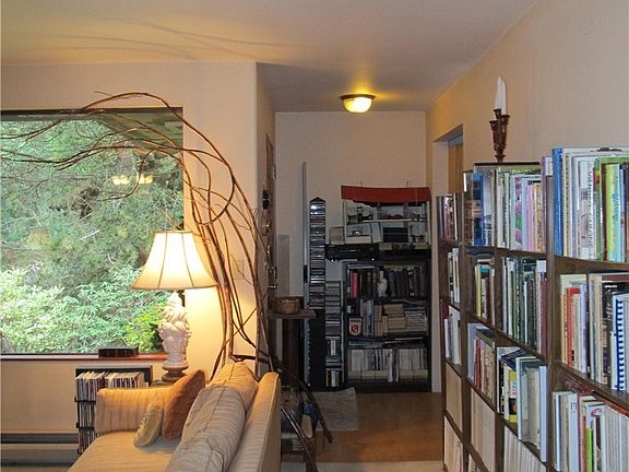 5th image of 285 Carefree Ln