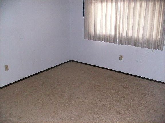 4th image of 1354 Wimbledon Ct