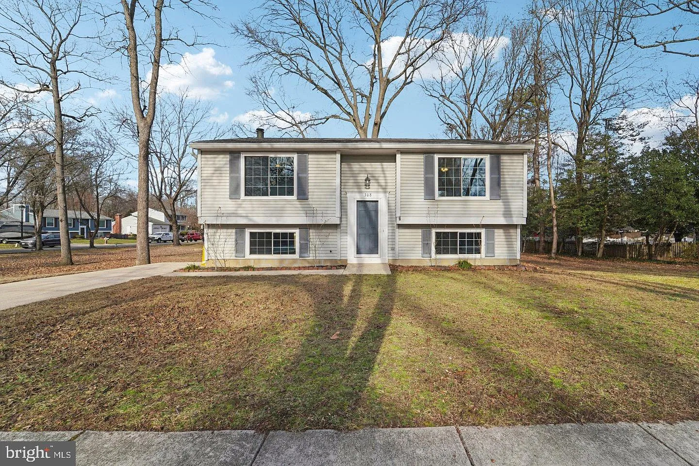 3 bed, 2.0 bath, 1680 sqft, $3,000 — Photo 1