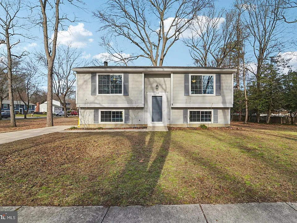 308 Raussell Pl