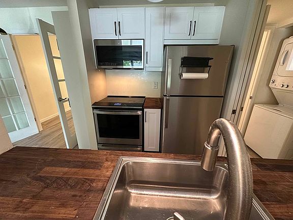 4th image of 922 Chestnut Hill Dr