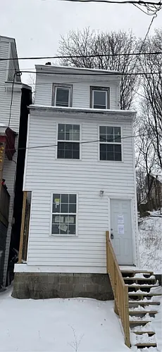 804 W Mulberry St Photo 1