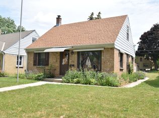 2912 N 85th St, Milwaukee, WI 53222