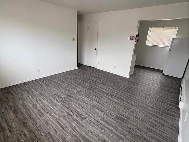 Hudson Park Apartments — Photo 2