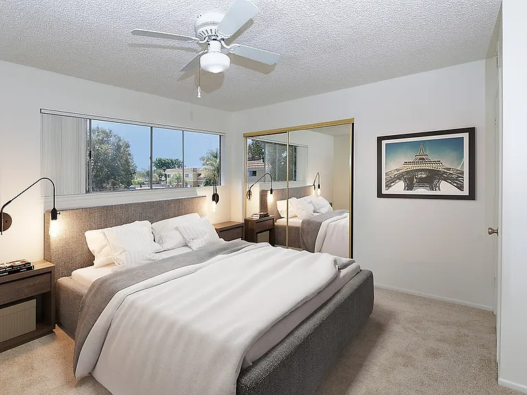 Monterey Villas — Photo 8
