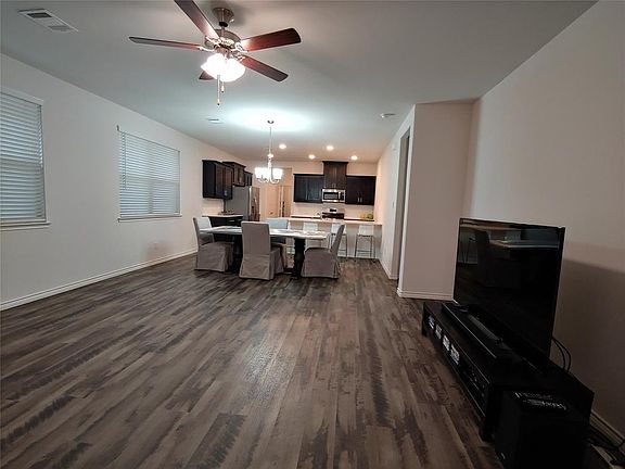 5th image of 2156 Miramar Dr