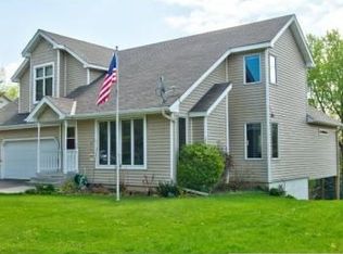 3200 Cuneen Trl, Inver Grove Heights, MN 55076