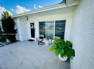 9500 NW 13th St, Pembroke Pines, FL 33024