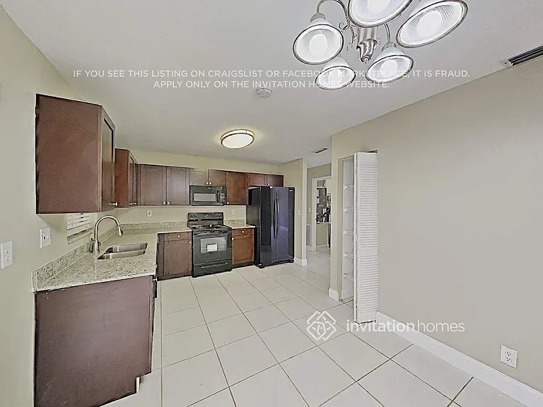 12162 NW 23rd Mnr — Photo 6