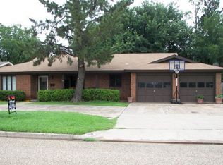 1714 E Tate St, Brownfield, TX 79316