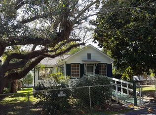 320 Pitt St, Mount Pleasant, SC 29464