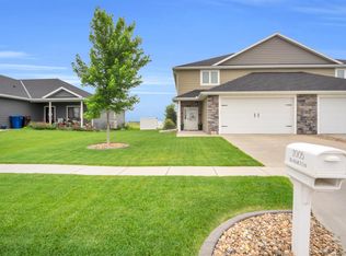 1005 Remington Dr, Kearney, NE 68847