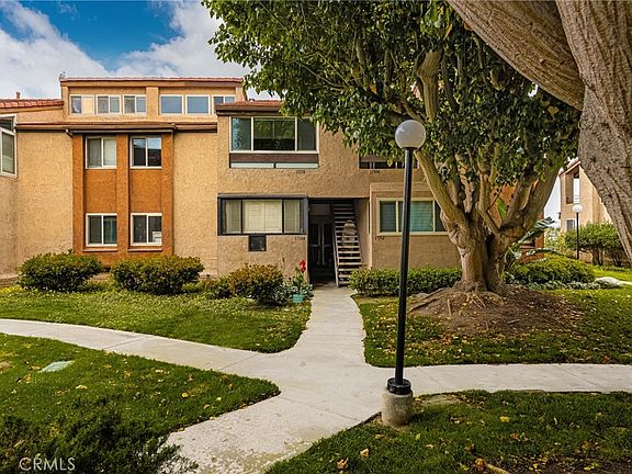2nd image of 17110 Bluewater Ln