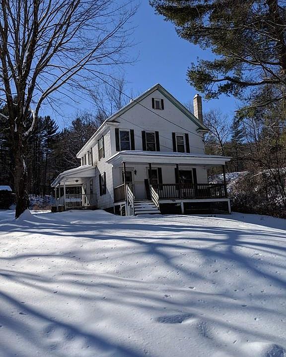 2nd image of 26 Blandford Hill Rd