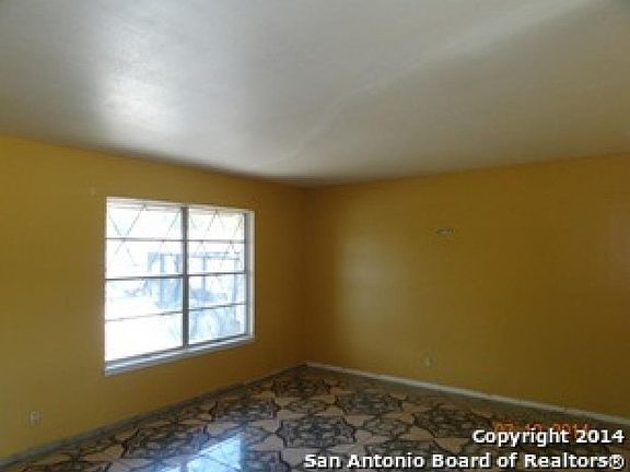 4th image of 7011 Westville Dr
