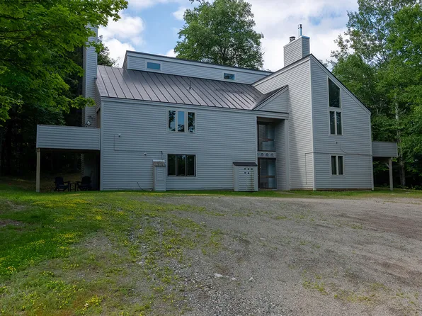 2067 Hamlet Circle #2067, Carrabassett Valley, ME 04947