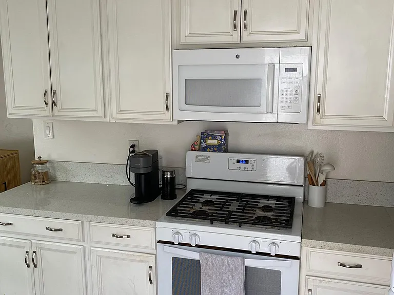 1136 Pacific Beach Dr — Photo 7