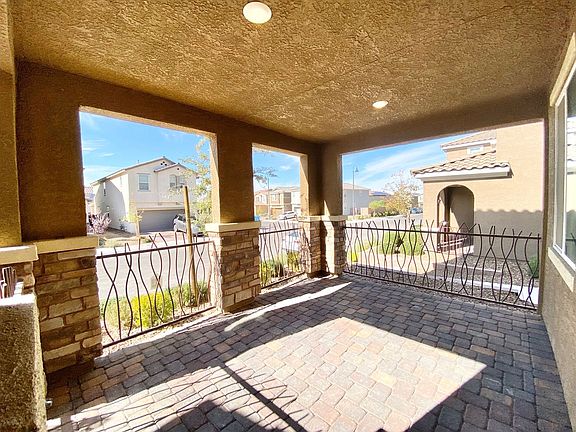 5th image of 2826 Turnstone Ridge St