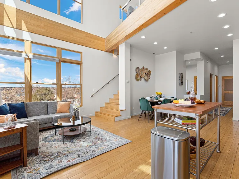 1010 Marquez Pl #L — Photo 11