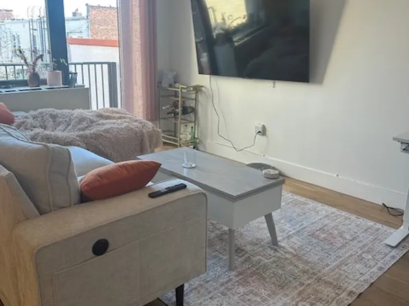 45-11 Broadway image 17 of 20