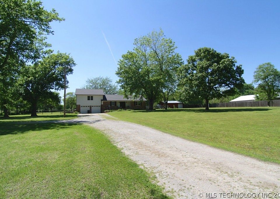 1st image of 106 S 273rd East Ave