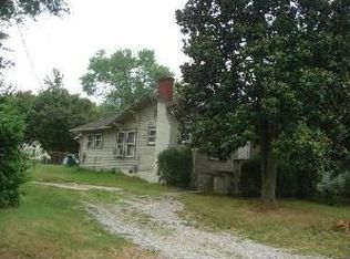 409 Ridgecrest Dr, High Point, NC 27262