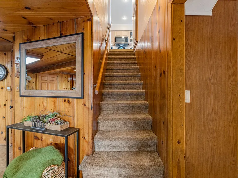 525 Mesa St — Photo 34