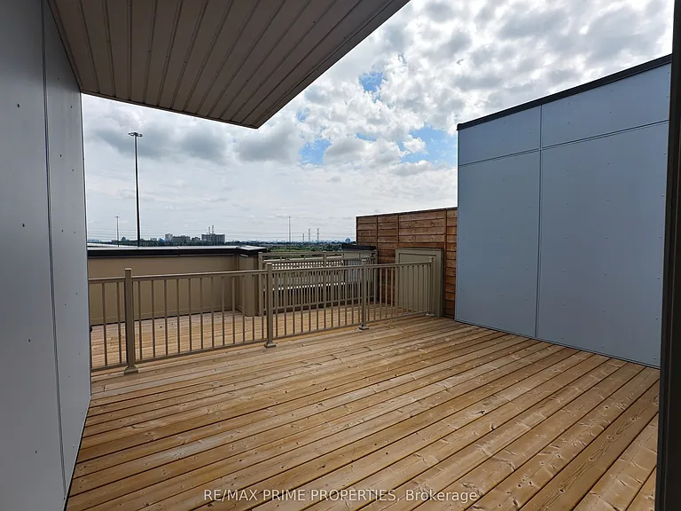 130 Honeycrisp Cres #318 — Photo 12