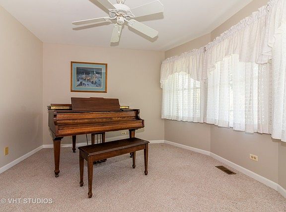 4th image of 11470 Sparrow Dr