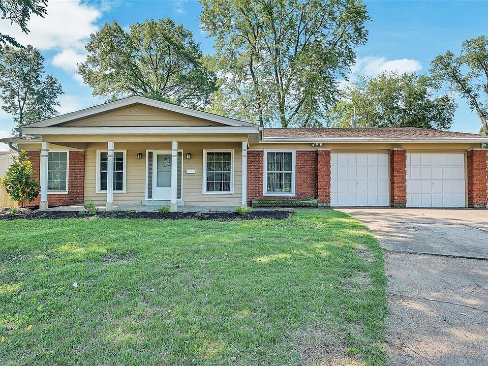 3500 Brookstone Dr Florissant MO 63033 Zillow