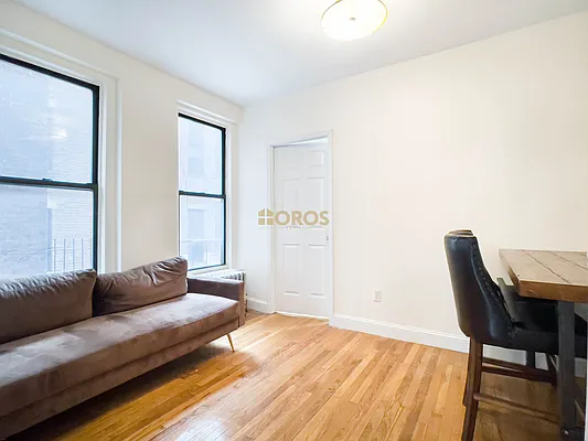 Rented by City Connections Realty | media 17